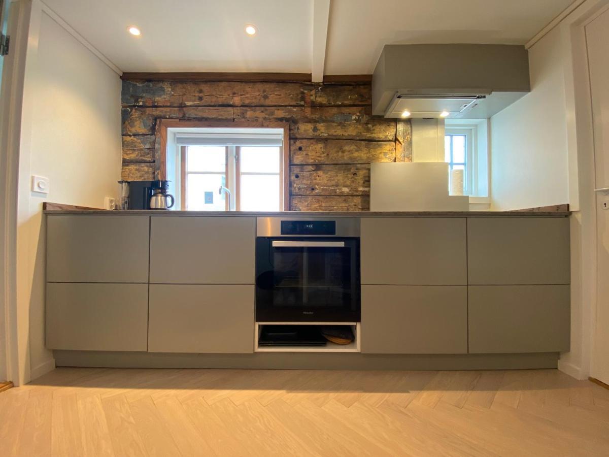 Entire Renovated Apartment From 1780 With Kitchen, Bath, Bedroom, And Living Room In Skuteviken Bergen Luaran gambar
