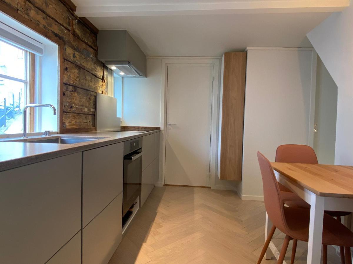 Entire Renovated Apartment From 1780 With Kitchen, Bath, Bedroom, And Living Room In Skuteviken Bergen Luaran gambar