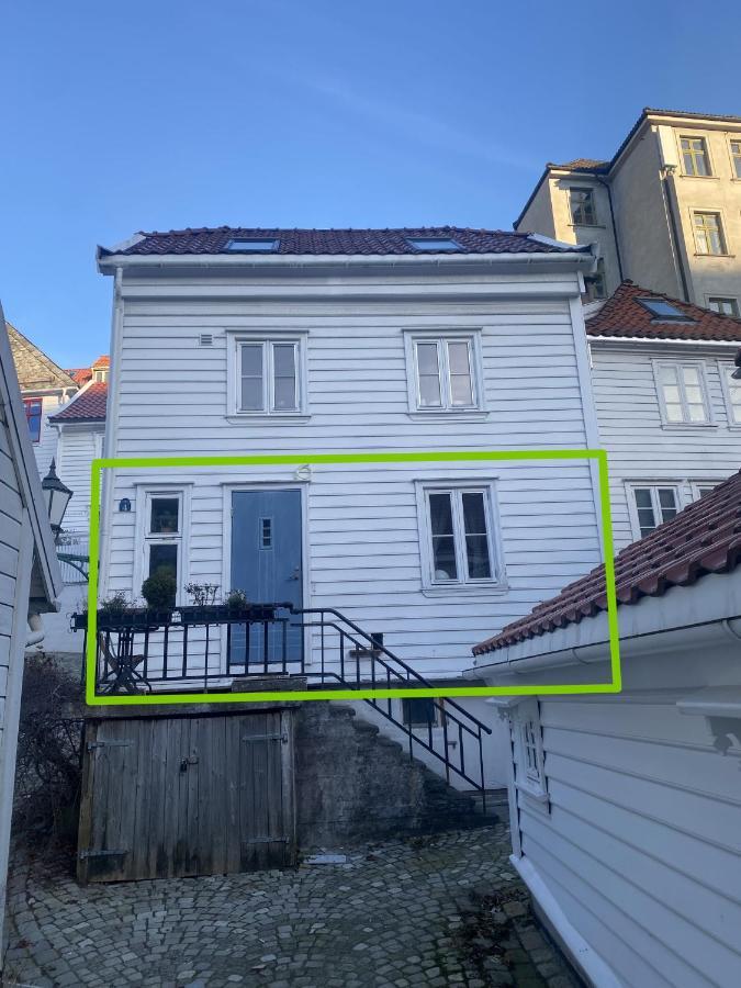 Entire Renovated Apartment From 1780 With Kitchen, Bath, Bedroom, And Living Room In Skuteviken Bergen Luaran gambar