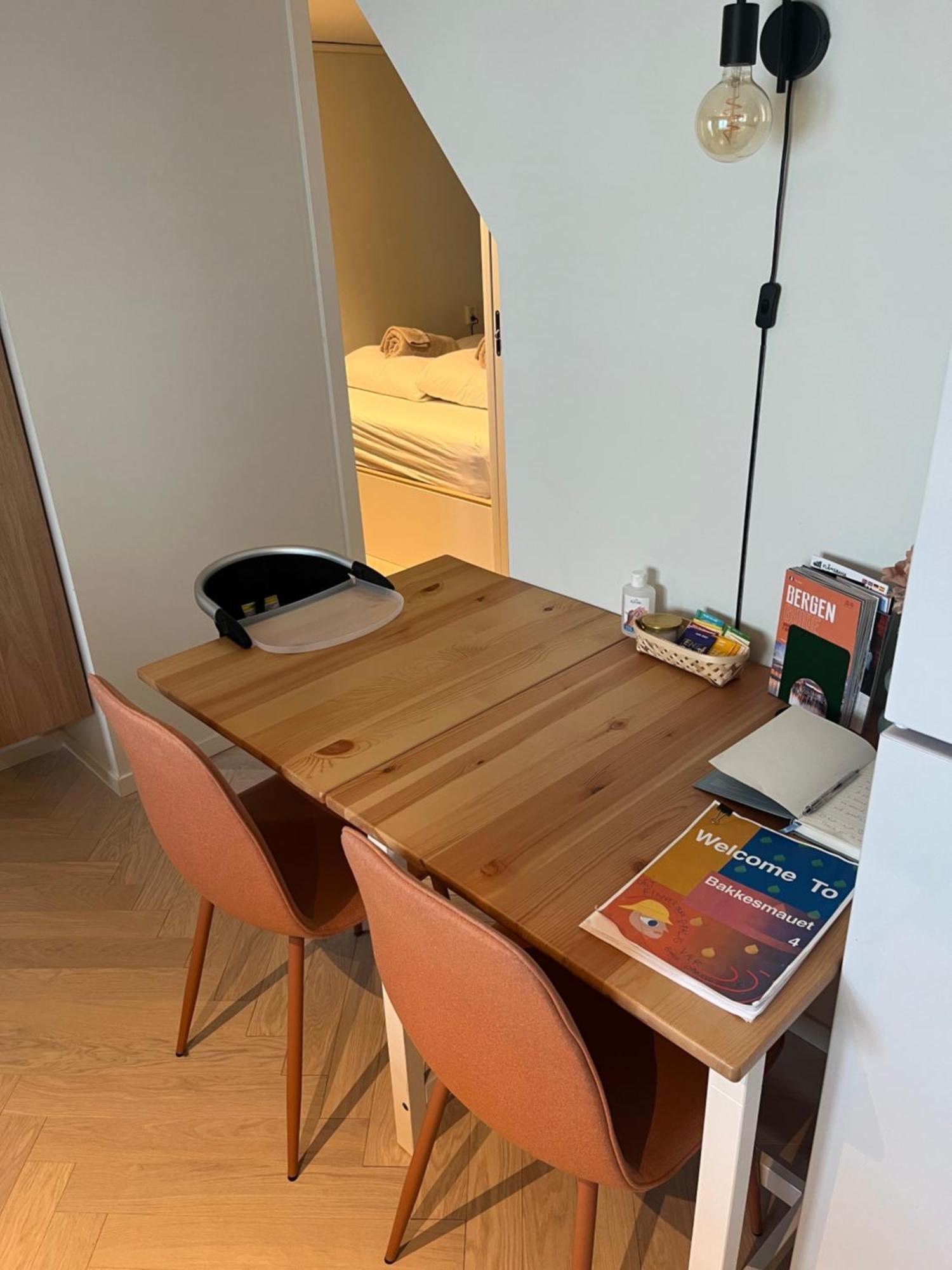 Entire Renovated Apartment From 1780 With Kitchen, Bath, Bedroom, And Living Room In Skuteviken Bergen Luaran gambar